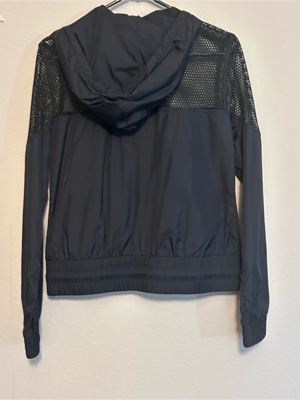 True Religion Mesh Cropped Jacket Black Hooded Windbreaker NWT Size S - Picture 5 of 12